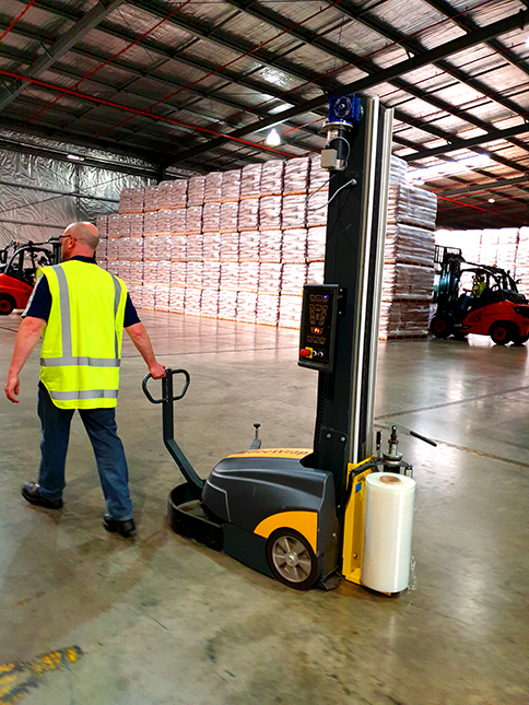 Robot Pallet Wrapper in Warehouse