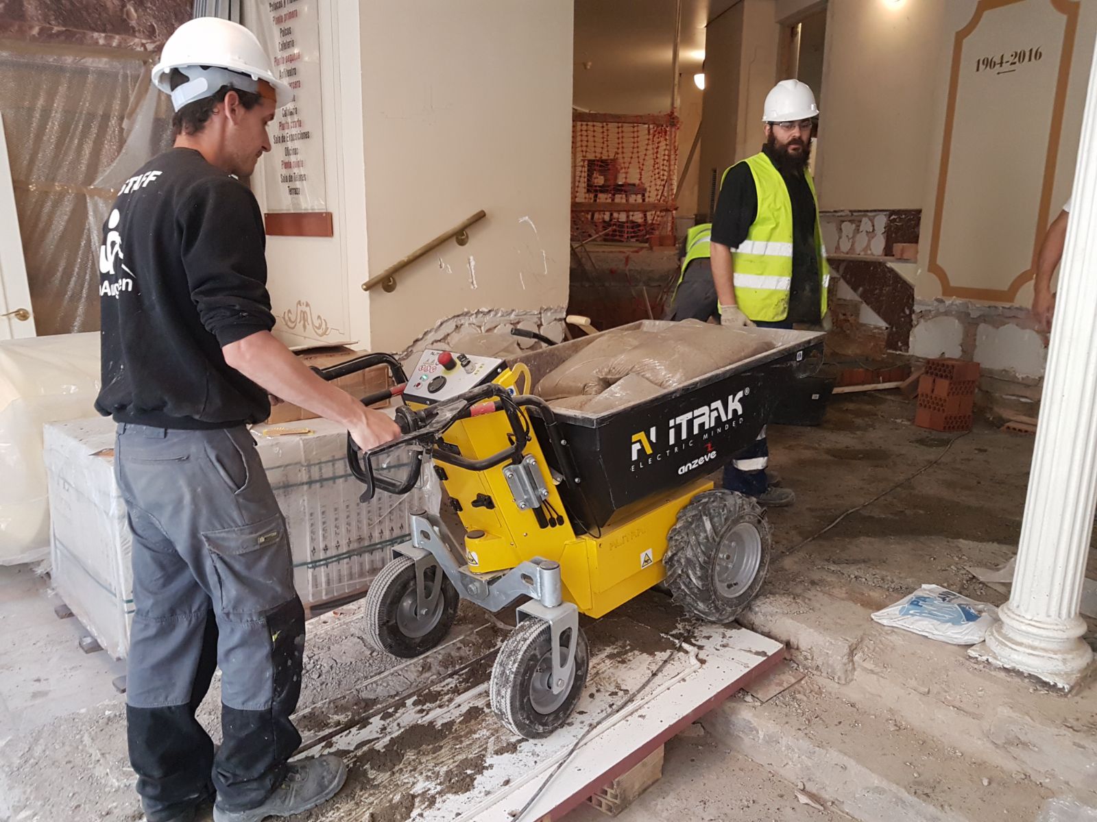Electric Dumper used in Construction
